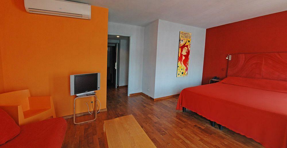 Hotel Balanea Calvi  Exteriör bild