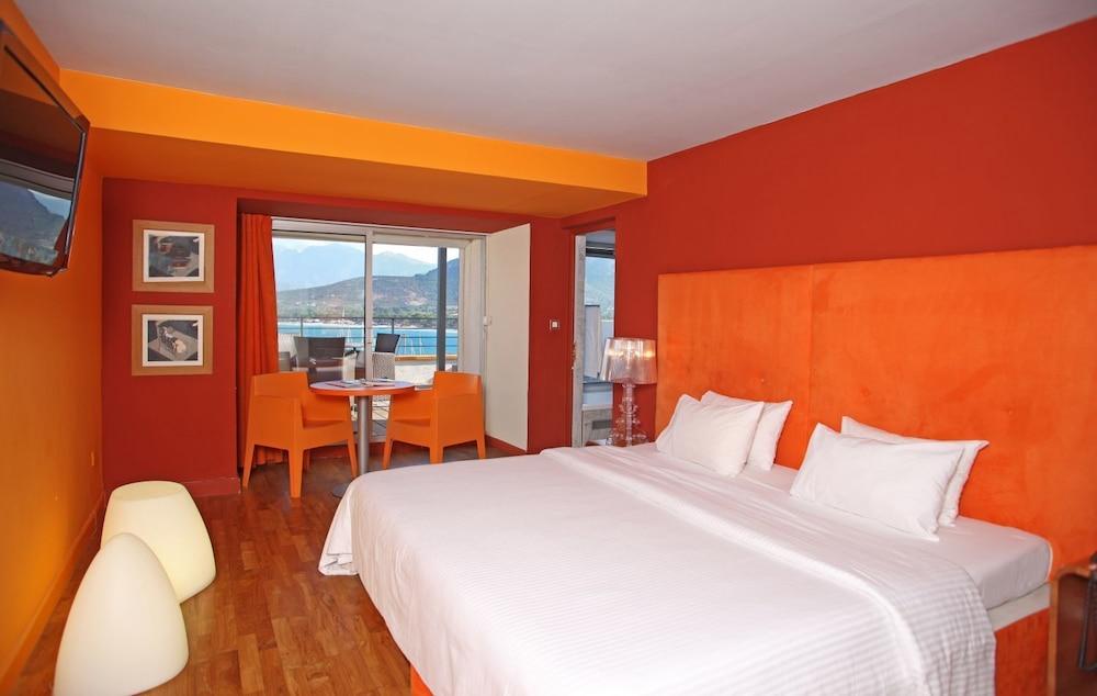 Hotel Balanea Calvi  Exteriör bild