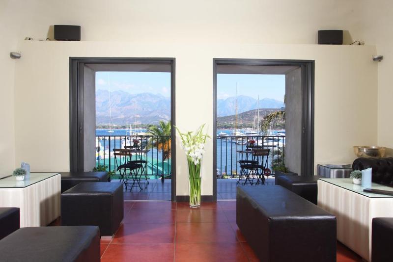 Hotel Balanea Calvi  Exteriör bild
